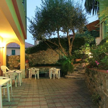 Hotel Flory Санта-Маргерита-Лигуре Екстериор снимка