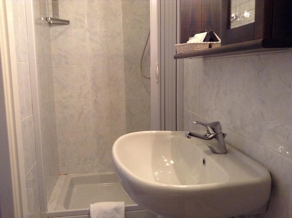 Hotel Flory Санта-Маргерита-Лигуре Екстериор снимка