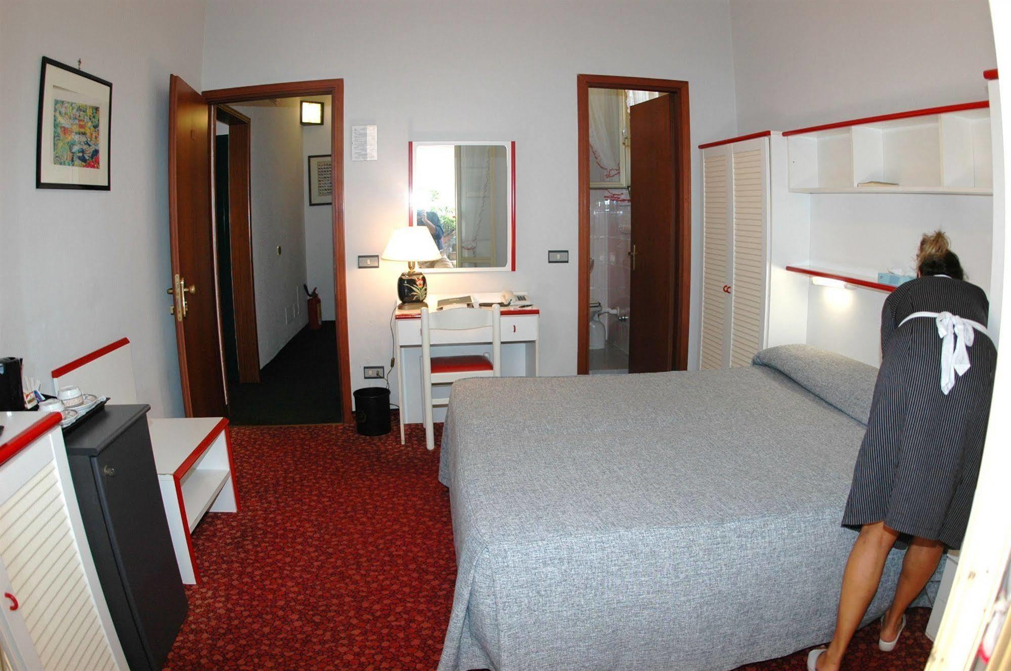 Hotel Flory Санта-Маргерита-Лигуре Екстериор снимка